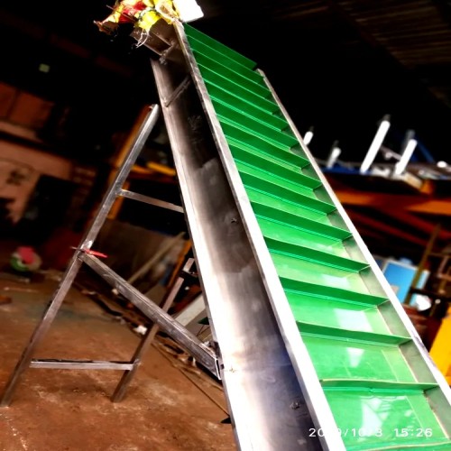 Vertical Belt Conveyor