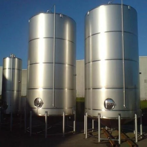 SS Silver Industrial Tanks