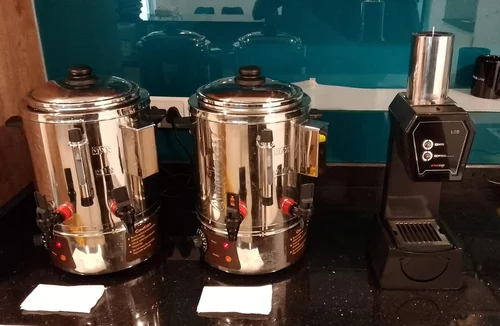 Semi Automatic Coffee Vending Machine