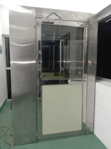 U-TECH SS-304 Air Shower Booth