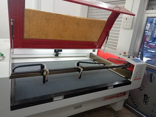 Automatic CO2 Laser cutting & Engraving machine