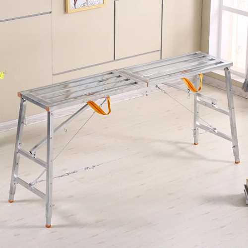 Scaffolding stool