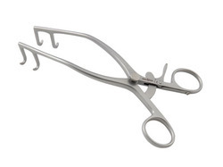 Tissue Retractor