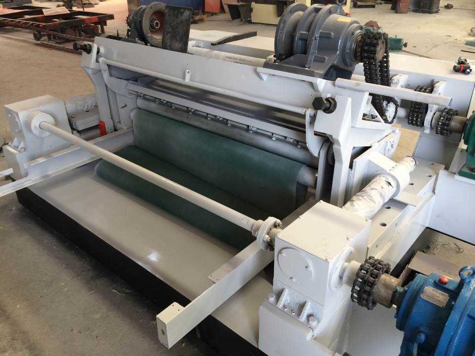 Rotary Peeling Lathe Machine