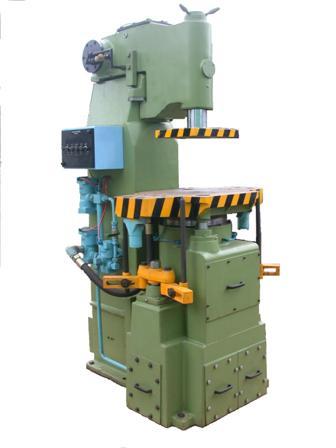 Jolt Squeeze Moulding Machine